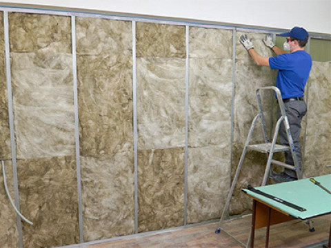 Шумоизоляция квартиры минеральной ватой: подробное руководство